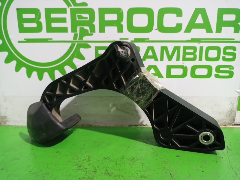 Recambio de pedal embrague para peugeot 307 berlina (s2) 1.6 16v hdi referencia OEM IAM 423242  