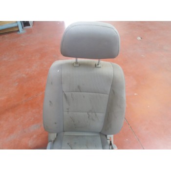 Recambio de asiento delantero derecho para kia sorento 2.5 crdi referencia OEM IAM 881503E400  