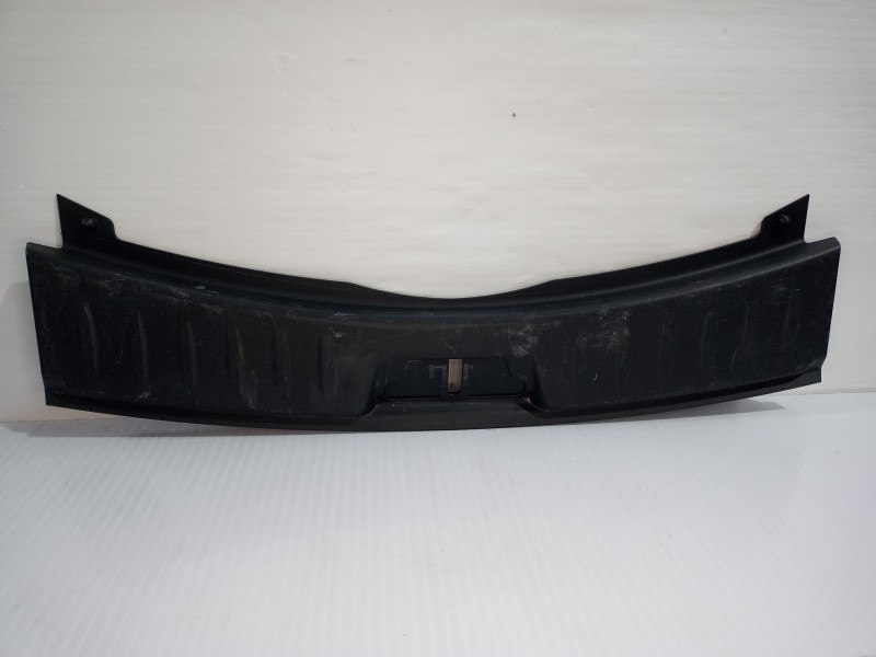 Recambio de moldura para jaguar e-pace (x540) 2.0 d150 awd referencia OEM IAM J9C3113A10A  