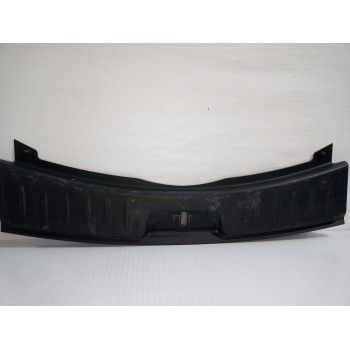 Recambio de moldura para jaguar e-pace (x540) 2.0 d150 awd referencia OEM IAM J9C3113A10A  