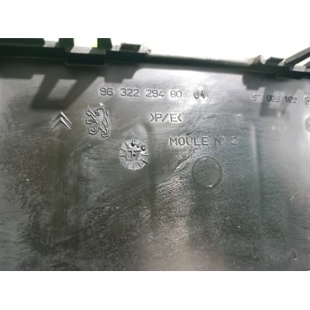 Recambio de caja reles / fusibles para citroën c5 berlina attraction referencia OEM IAM 96322294  