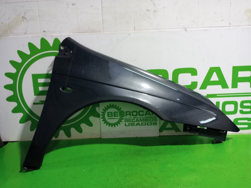 Recambio de aleta delantera derecha para citroën c5 berlina attraction referencia OEM IAM 7841S1  