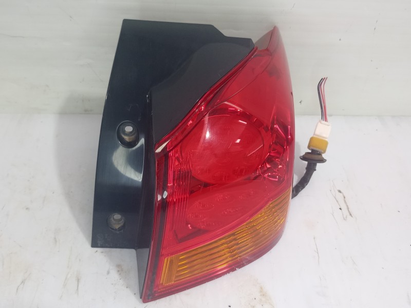 Recambio de piloto trasero derecho para mitsubishi asx (ga0w) motion 4wd referencia OEM IAM 8330A690  