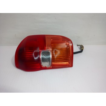 PILOTO TRASERO DERECHO 8155142060 