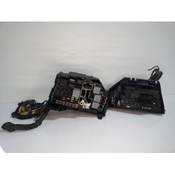 Recambio de caja reles / fusibles para jaguar e-pace (x540) 2.0 d150 awd referencia OEM IAM J9C314A076AA  