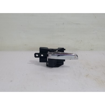 Recambio de maneta interior delantera derecha para mitsubishi asx (ga0w) motion 4wd referencia OEM IAM 5716A480XB  