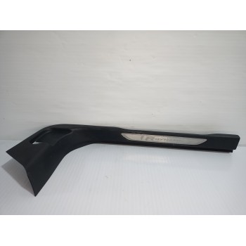 MOLDURA IZQUIERDA A047563 