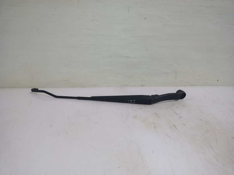 Recambio de brazo limpia delantero izquierdo para mitsubishi asx (ga0w) motion 4wd referencia OEM IAM 8250A171  