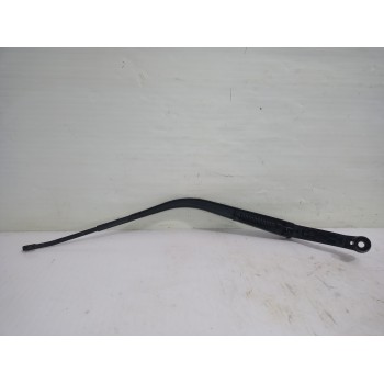 Recambio de brazo limpia delantero derecho para mitsubishi asx (ga0w) motion 4wd referencia OEM IAM 8250A172  