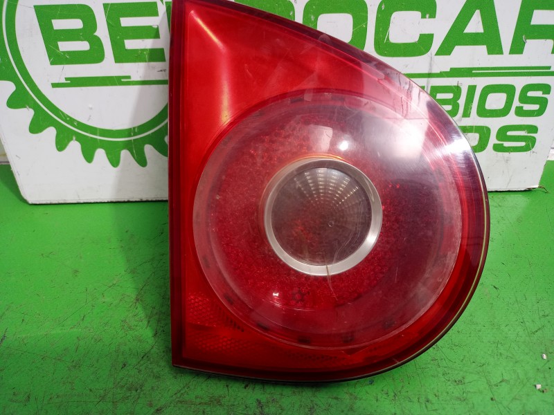 Recambio de piloto trasero izquierdo interior para volkswagen golf v berlina (1k1) 1.9 tdi referencia OEM IAM 1K6945107C  