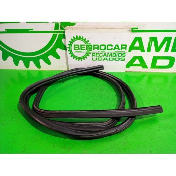 Recambio de goma contorno para citroën c5 berlina attraction referencia OEM IAM 9023HY  