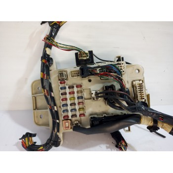 Recambio de caja reles / fusibles para toyota rav 4 (a2) 2.0 luna 4x4 (2003) referencia OEM IAM 8198050030  
