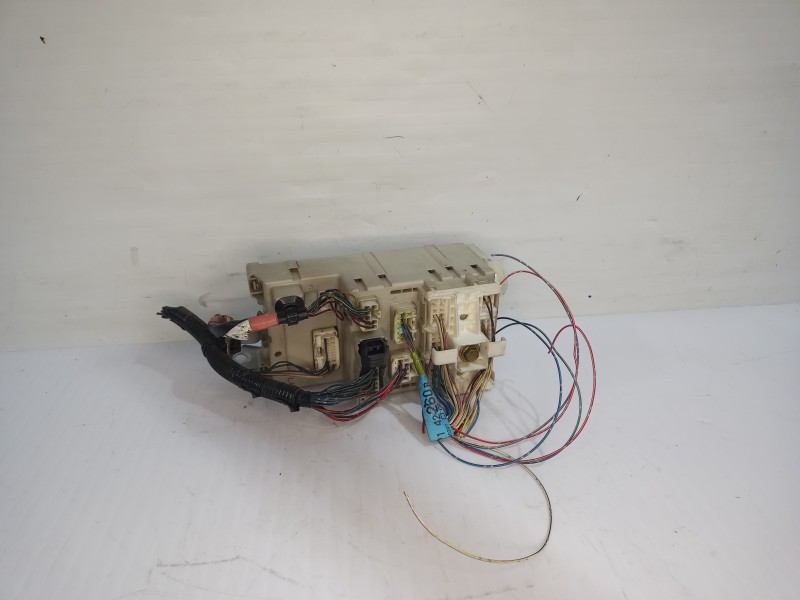 Recambio de caja reles / fusibles para toyota rav 4 (a2) 2.0 luna 4x4 (2003) referencia OEM IAM 8273342080  