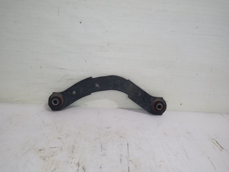 Recambio de brazo suspension superior trasero izquierdo para mitsubishi asx (ga0w) motion 4wd referencia OEM IAM MN184100  