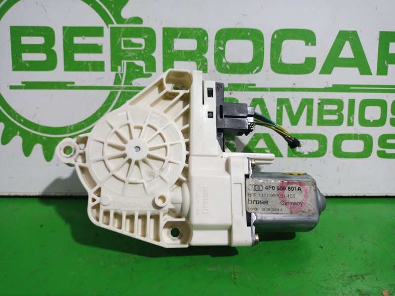 Recambio de motor elevalunas trasero izquierdo para audi a6 berlina (4f2) 2.4 referencia OEM IAM 4F0959801A  