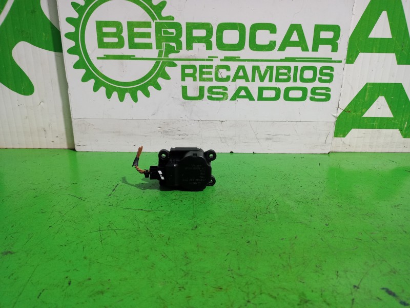 Recambio de motor apertura trampilla para citroën c5 berlina attraction referencia OEM IAM 4PUH19E616  