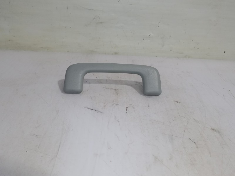 Recambio de asidero techo delantero derecho para mitsubishi asx (ga0w) motion 4wd referencia OEM IAM 7610A111HC  