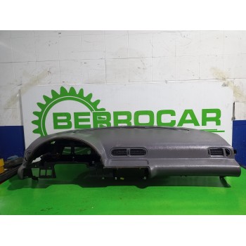 Recambio de salpicadero para nissan serena (c23m) 2.3 lx diesel referencia OEM IAM 682009C000  