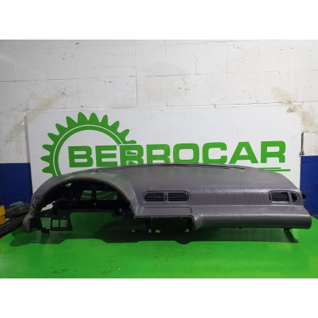 Recambio de salpicadero para nissan serena (c23m) 2.3 lx diesel referencia OEM IAM 682009C000  