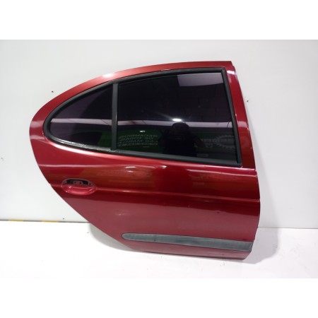 Recambio de puerta trasera derecha para renault megane i berlina hatchback (ba0) 1.6e alize referencia OEM IAM 7751471876  