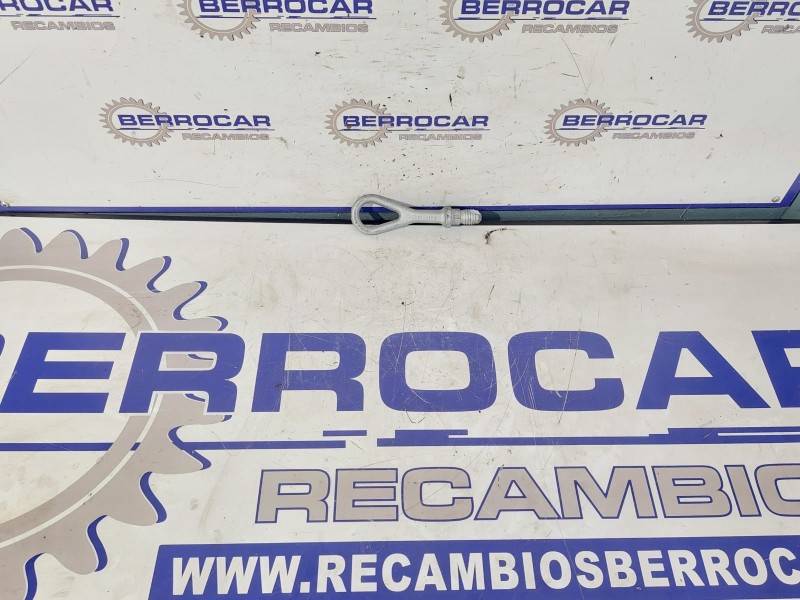 Recambio de gancho remolque para volkswagen passat berlina (3b2) 1.9 tdi referencia OEM IAM 4B0306616A  