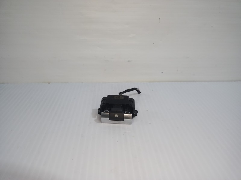 Recambio de palanca freno para jaguar e-pace (x540) 2.0 d150 awd referencia OEM IAM J9C32B623 / 10139323AA  