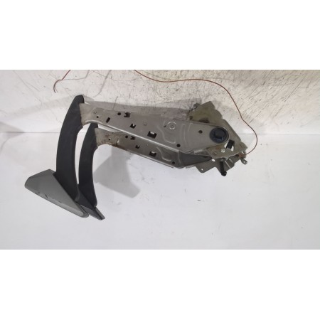 Recambio de palanca freno para opel zafira / zafira family b (a05) 1.9 cdti (m75) referencia OEM IAM 13173080  