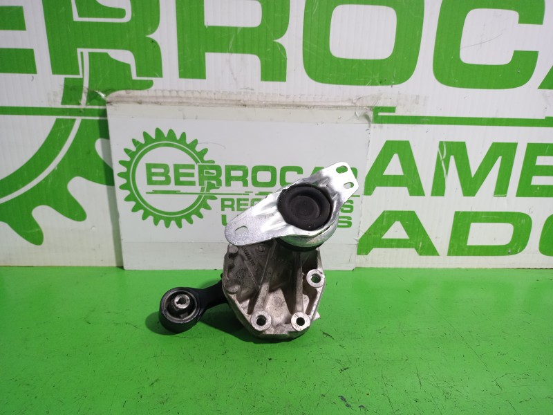 Recambio de soporte motor derecho para citroën c5 berlina attraction referencia OEM IAM 9647646380  