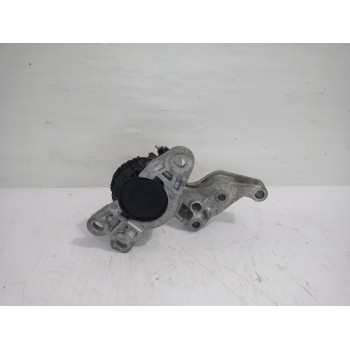 Recambio de soporte motor derecho para renault trafic furgón l1h1 2,7t referencia OEM IAM 112101360R  