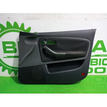 GUARNECIDO PUERTA DELANTERA DERECHA 6L4867012300 