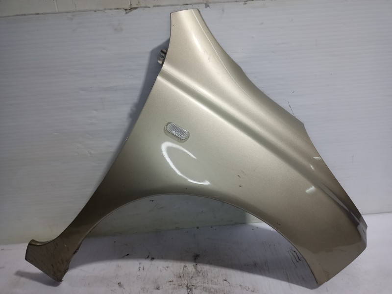 Recambio de aletin trasero derecho para nissan micra (k12e) acenta referencia OEM IAM 63100AX630  