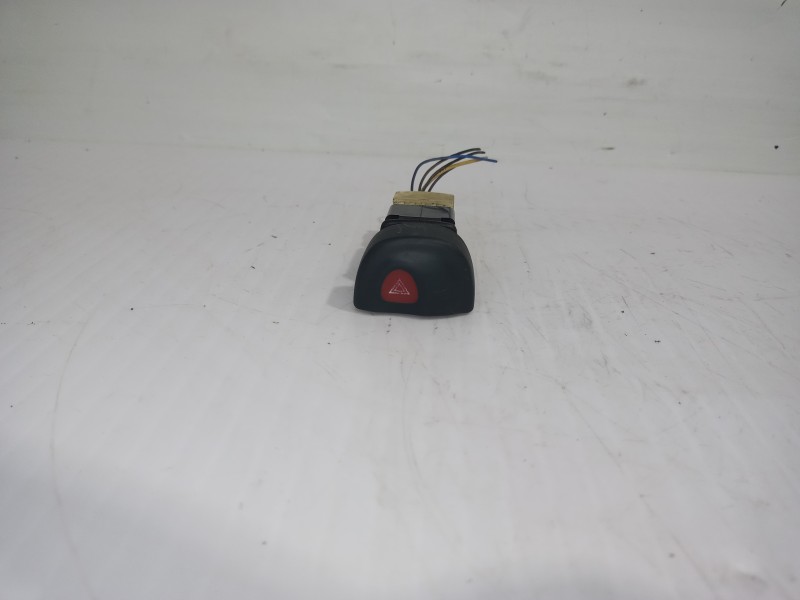 Recambio de warning para renault megane i berlina hatchback (ba0) 1.6e alize referencia OEM IAM 7700841043  