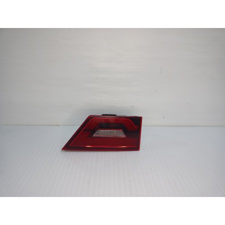 Recambio de piloto trasero izquierdo interior para jaguar e-pace (x540) 2.0 d150 awd referencia OEM IAM J9C38015  