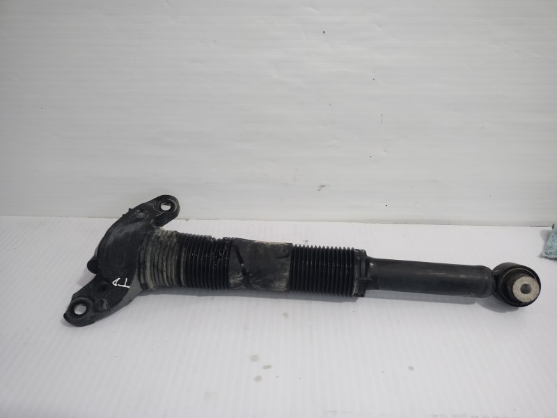 Recambio de amortiguador trasero derecho para jaguar e-pace (x540) 2.0 d150 awd referencia OEM IAM J9C36597  