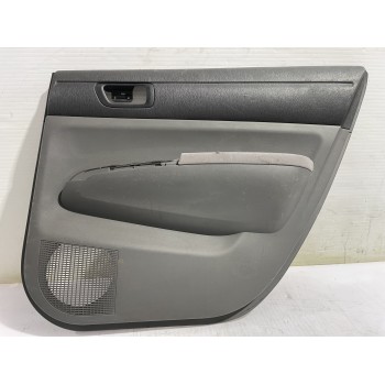 Recambio de guarnecido puerta trasera derecha para toyota prius (nhw20) basis referencia OEM IAM 6763047160C0  