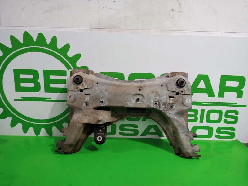 Recambio de puente delantero para renault scenic ii 1.5 dci diesel referencia OEM IAM 8200742904  
