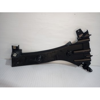 Recambio de soporte paragolpe trasero para jaguar e-pace (x540) 2.0 d150 awd referencia OEM IAM J9C317B930A  