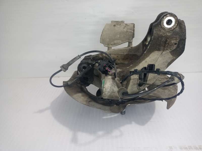 Recambio de mangueta delantera derecha para jaguar e-pace (x540) 2.0 d150 awd referencia OEM IAM J9C35619  