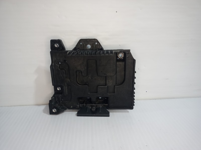 Recambio de soporte bateria para hyundai i20 (bc3) essence mild-hybrid referencia OEM IAM 37150Q0000  