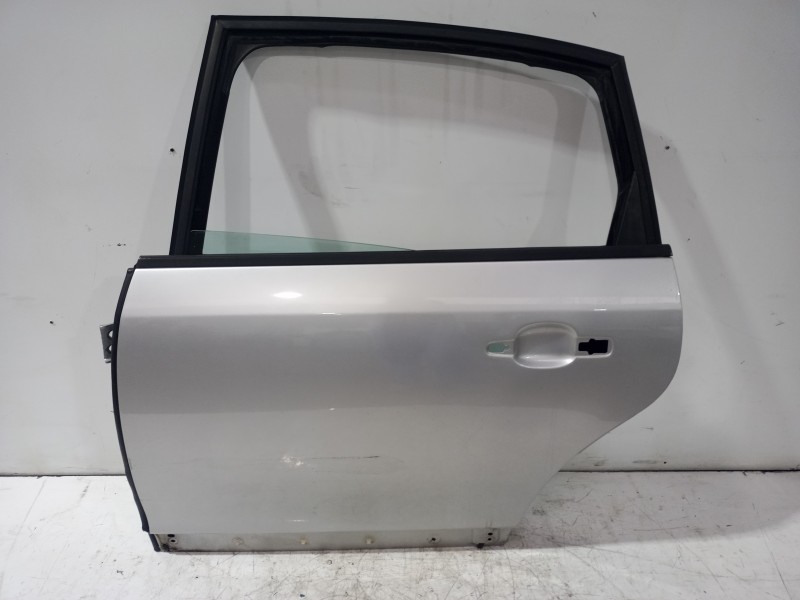 Recambio de puerta trasera izquierda para citroën c4 sedan collection referencia OEM IAM 1702408  
