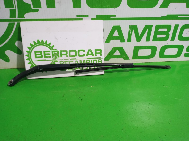 Recambio de brazo limpia delantero derecho para audi a6 berlina (4f2) 2.4 referencia OEM IAM 4F1955410  