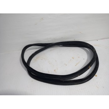 Recambio de goma contorno para hyundai i20 (bc3) essence mild-hybrid referencia OEM IAM 83120G2000  