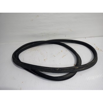 Recambio de goma contorno para hyundai i20 (bc3) essence mild-hybrid referencia OEM IAM 83120G2000  