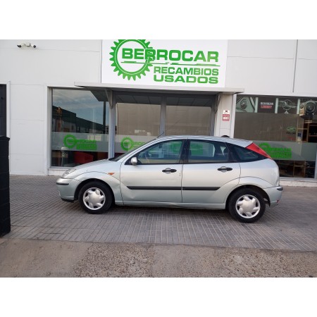 ford focus berlina (cak) del año 2004