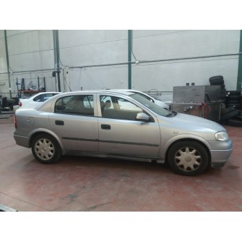 opel astra g berlina del año 2001