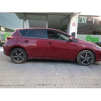toyota auris touring sports (e18) del año 2018