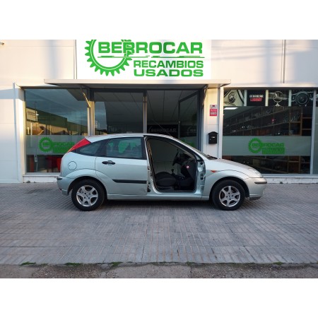 ford focus berlina (cak) del año 2004