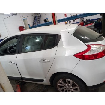 renault megane iii berlina 5 p del año 2012