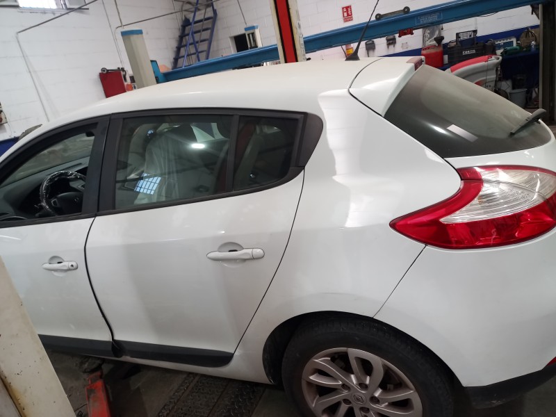 RENAULT MEGANE III BERLINA 5 P