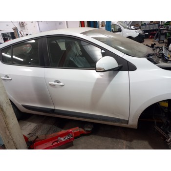 renault megane iii berlina 5 p del año 2012